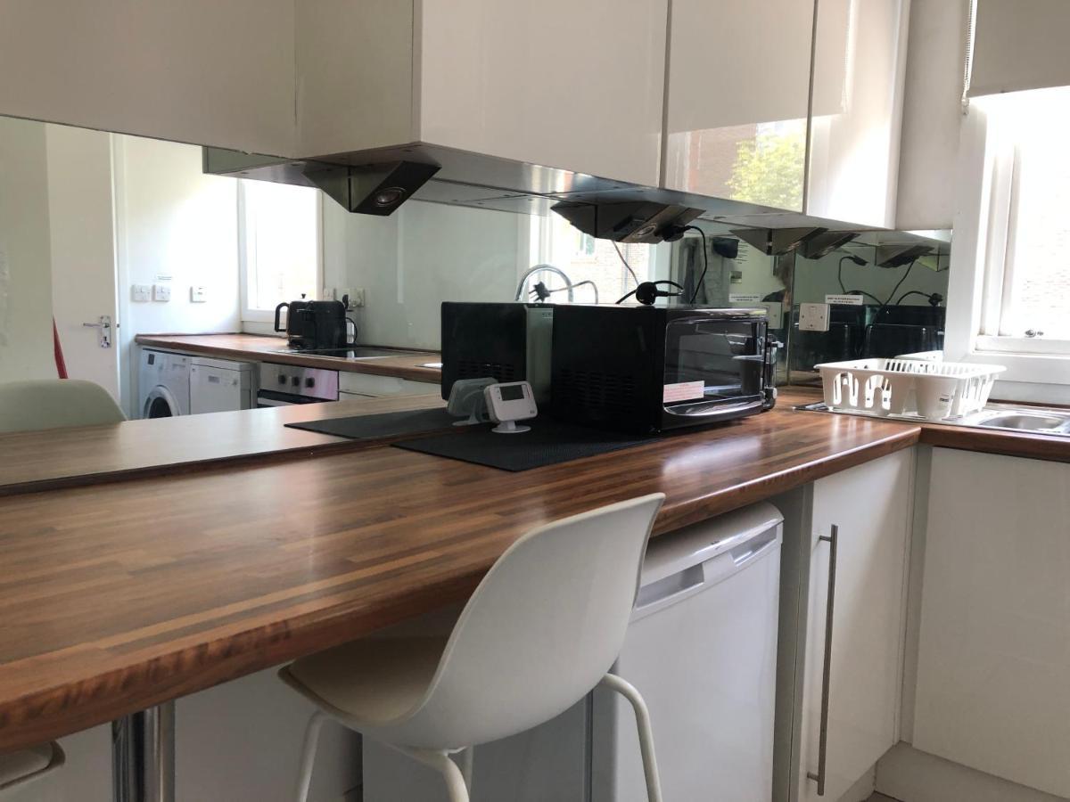 Bright Chiswick Apartment - Great Location Londyn Zewnętrze zdjęcie